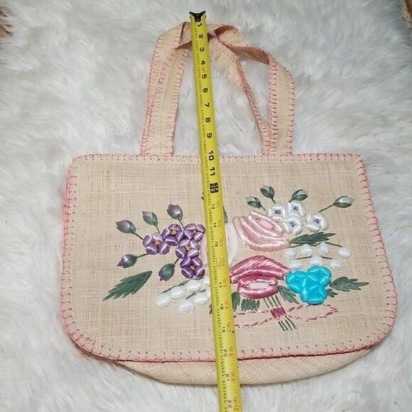 Vintage Straw Embroidered Fruit Tote - Picture 6 of 7